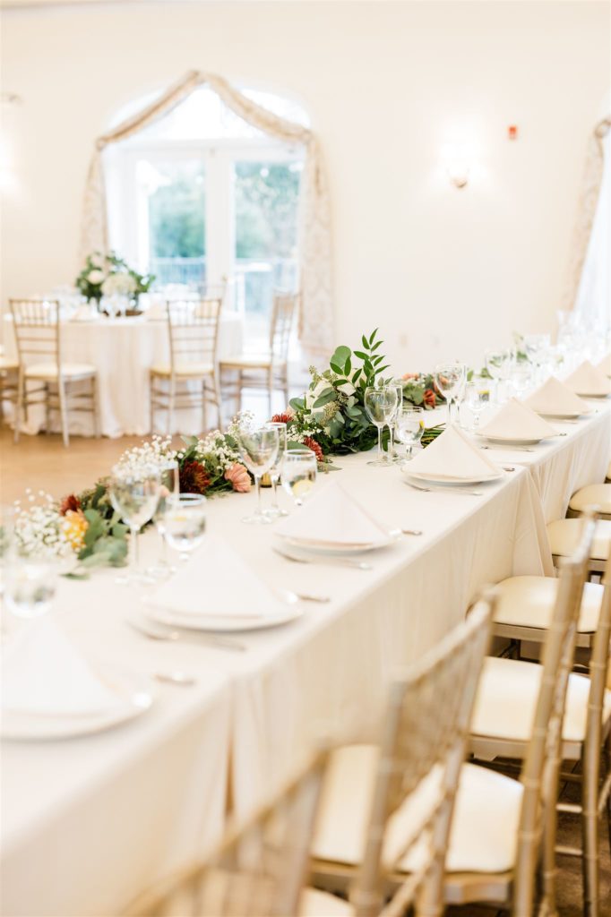 Charlottesville wedding photographer captures wedding reception decor and tablescapes