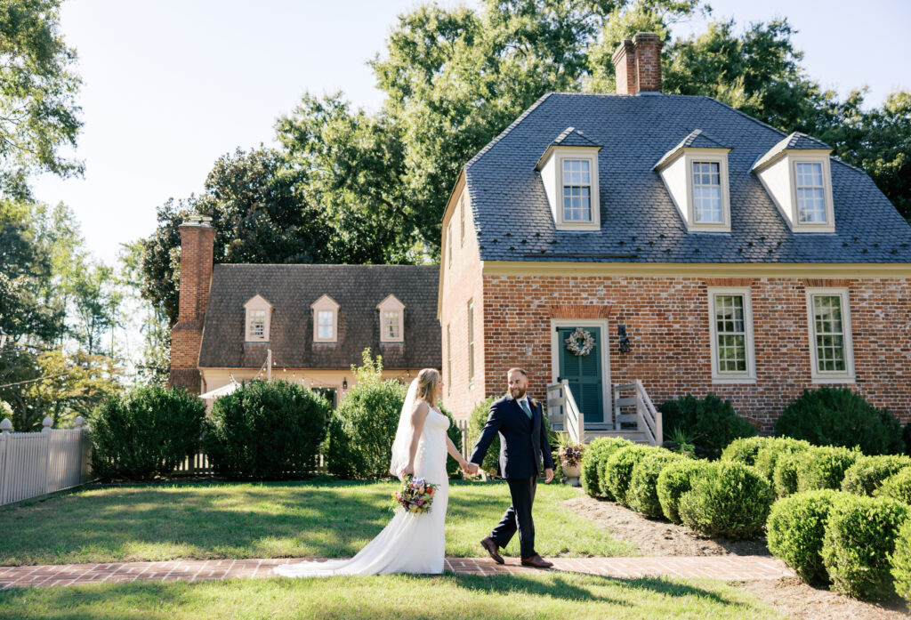 Seven Springs wedding venue in Manquin, Virginia, surrounded by the Manor House on Zoey and Brandon’s wedding day